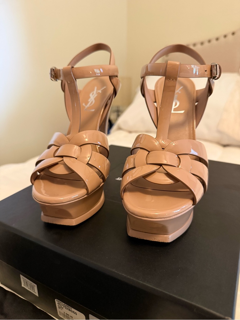 Saint Laurent Nude Patent Leather Knotted T-Strap Platform Sandals